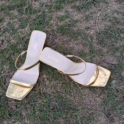 Women Heels Gold Size 8