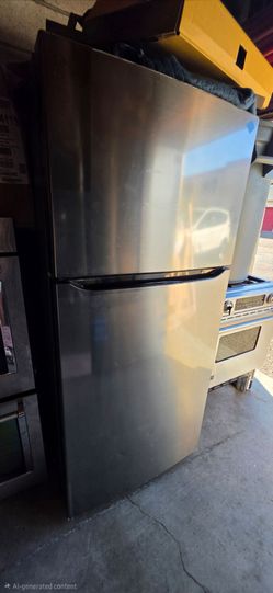 New out of box LG refriderator/freezer