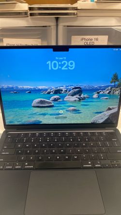MacBook Air 13” m4 16GB/256gb -Bulverde