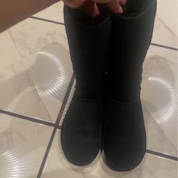 UGG BOOTS SIZE 6 Used Very Good Condition