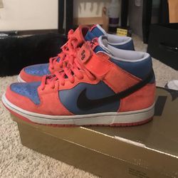 Nike Dunk Mid Pro Spidermans Sz 9. Just like new.