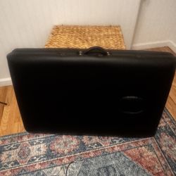 Massage Table. Light. Steamer 