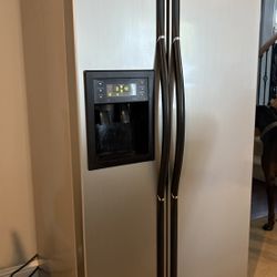Samsung Refrigerator 