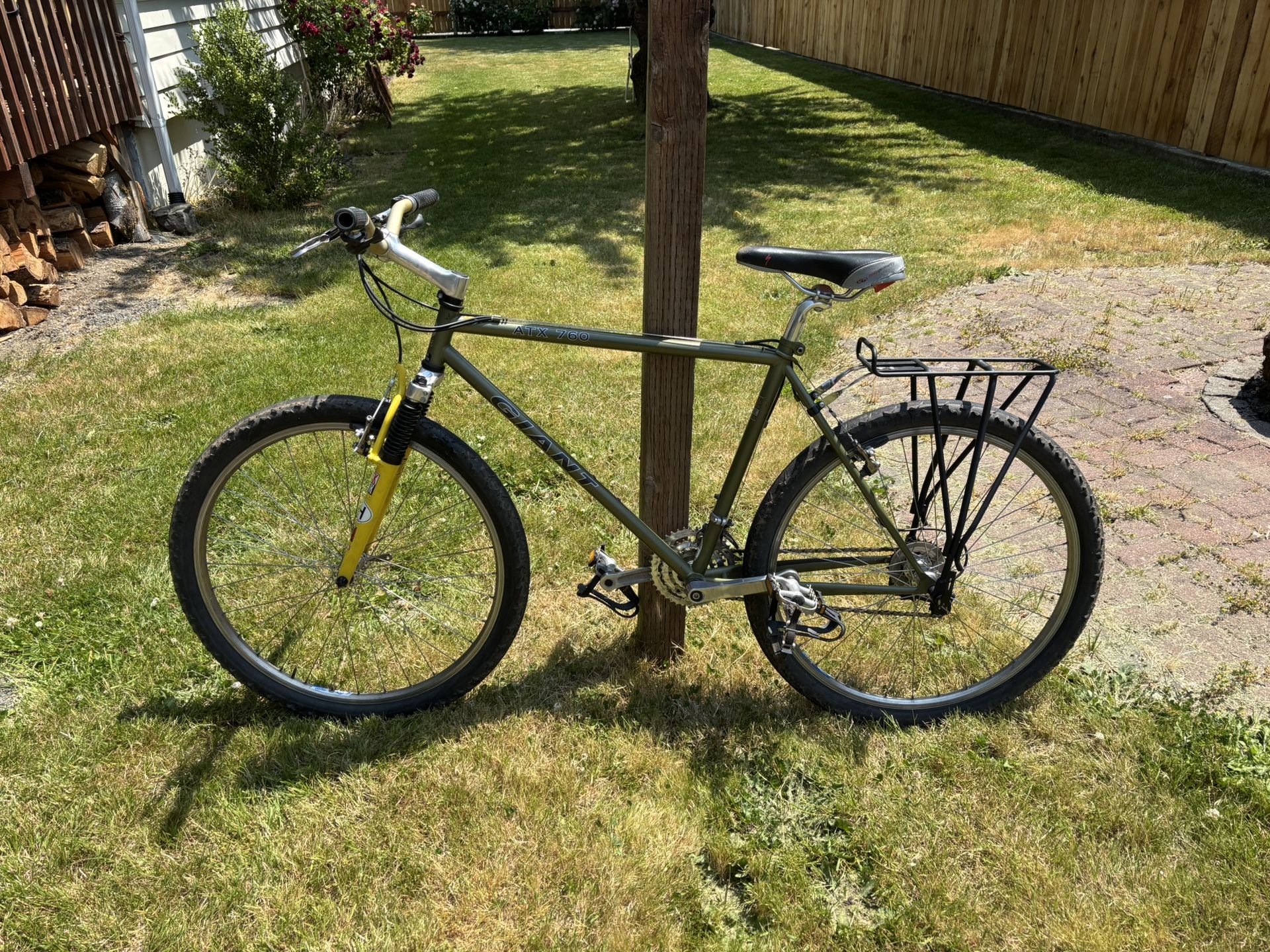 Giant Mountain Bike w/ Rear Rack, Medium Frame