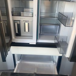 Samsung RF29BBM Bespoke 29 cu ft Smart Refrigerator IWV