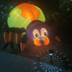 Light Up Inflaitable Spider With Moving Head
