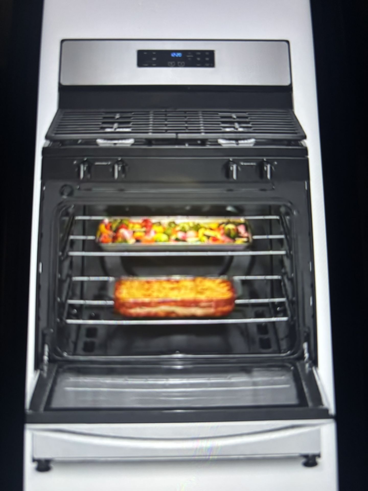 New In box Whirlpool Gas Range