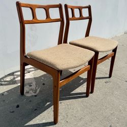 Mid-Century Danish Modern D-Scan Dining Chairs