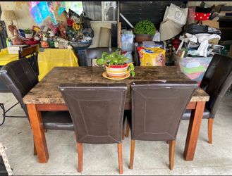 Kitchen table