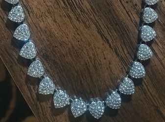 ENDLESS HEARTS NECKLACE