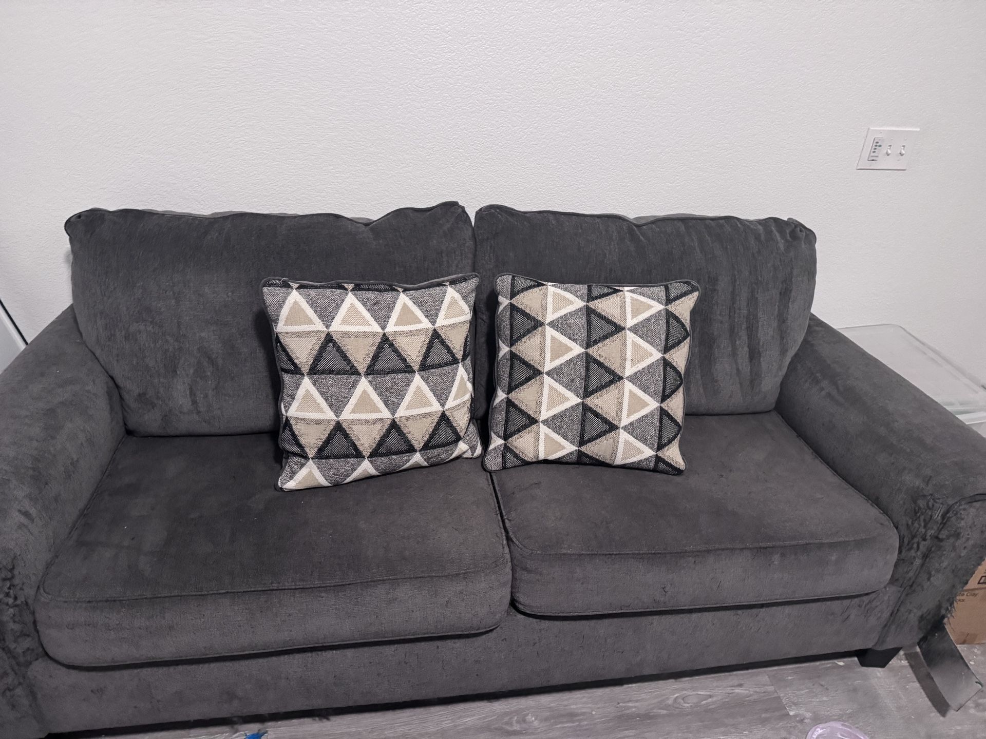 Used Sofa – Cat Scratches (Take It for Cheap)