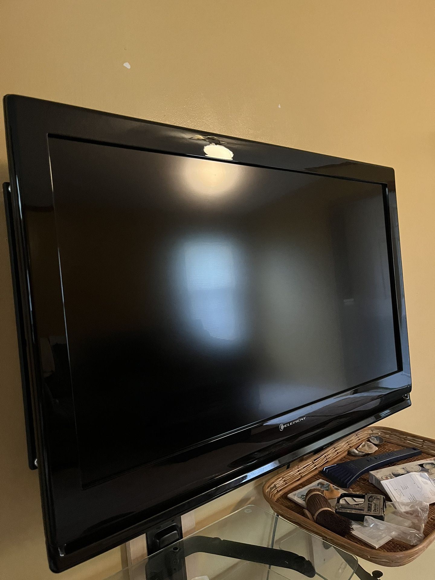 TV (Element) 42 Inch