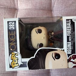 Funko Pop! Vinyl: Disney - Regina Mills (w/ Fireball) #382