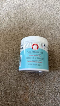 First Aid Beauty Facial Radiance Pads 60 Count