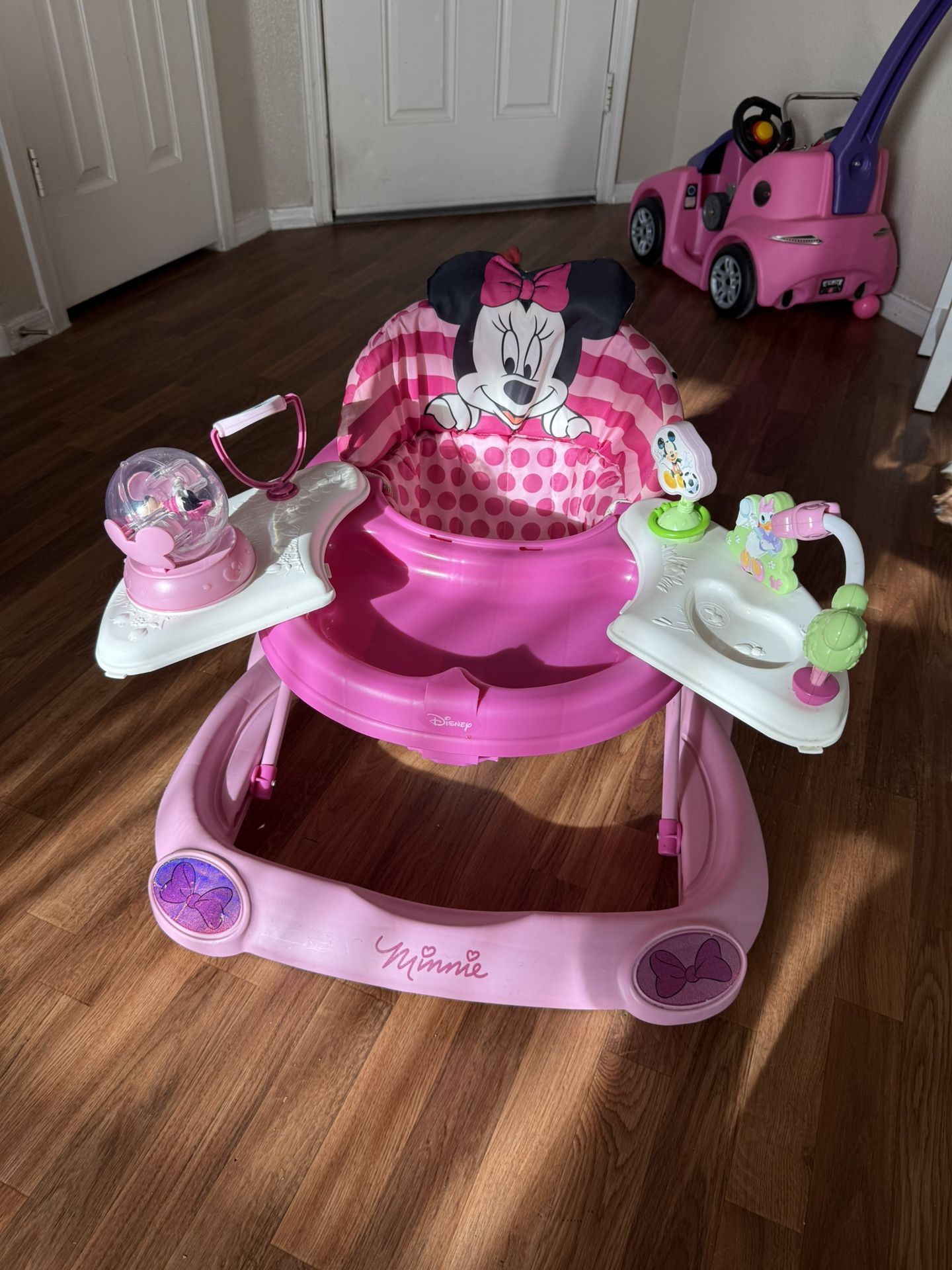 Mini Mouse Walker
