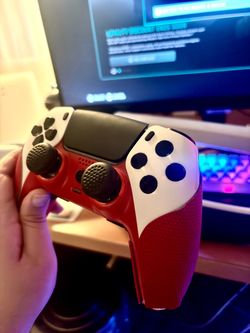 PS5/ PC  SCUF Reflex Controller – White/Red Custom – Excellent Condition with extra faceplate trim