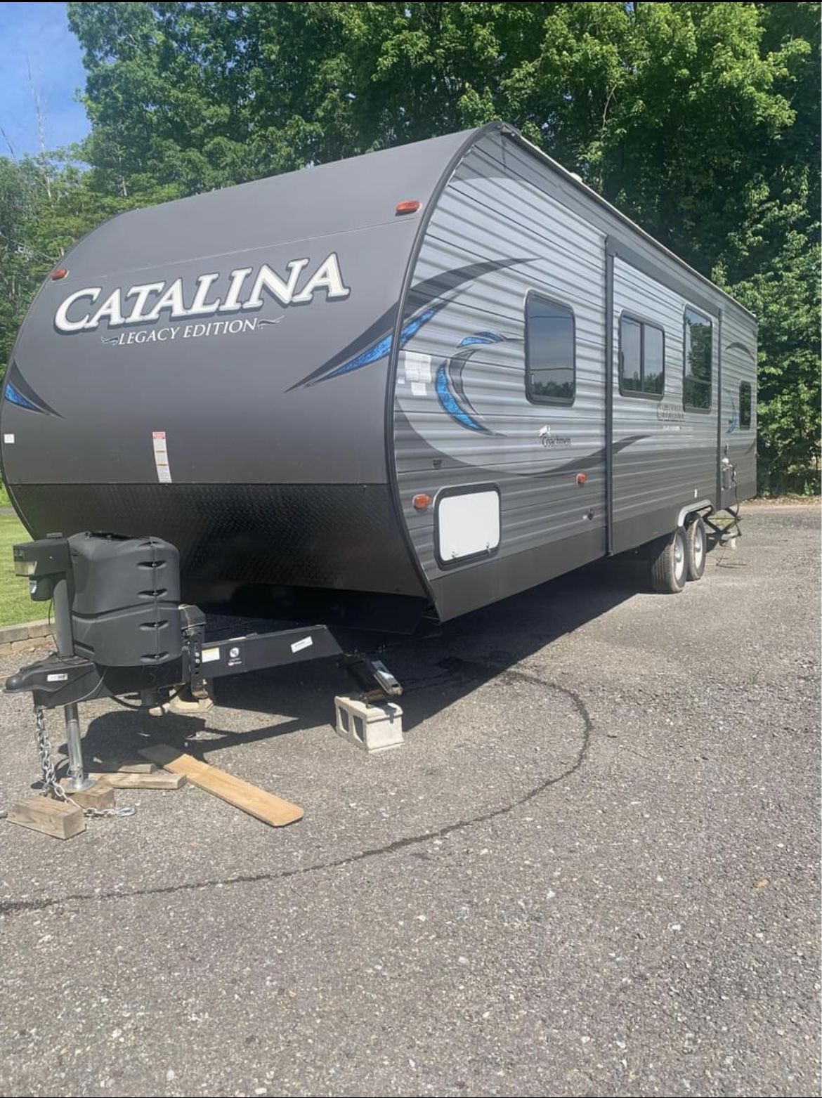 2019 Coachmen Catalina Legacy Edition 293 QBCK
