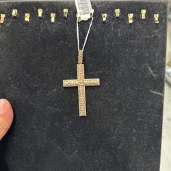 Diamond Cross 10k 12.5 Grams 
