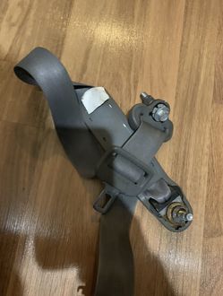 2006 -2011 HONDA CIVIC LEFT DRIVER SEAT BELT  OEM