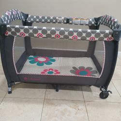 Small Babytrend Playard 
