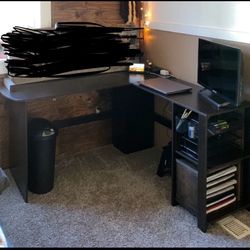 Corner Desk