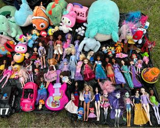 Dolls and stuffed animals