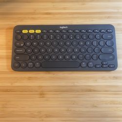 Logitech K380 Multi-Device Bluetooth Keyboard (Brand New)