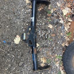 Chevy Avalanche. Hitch 