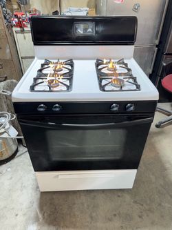 Frigidaire gas Stove everything working 3 Month Warranty we Deliver