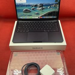 NICE MacBook Air 13” M2 Midnight w/Office + EXTRAS! Case/KB Cover/Box/MagSafe Charger (8GB / 256GB)