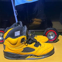 Air Jordan 5 Retro SP ‘Michigan’ – Size 13 (Men’s)