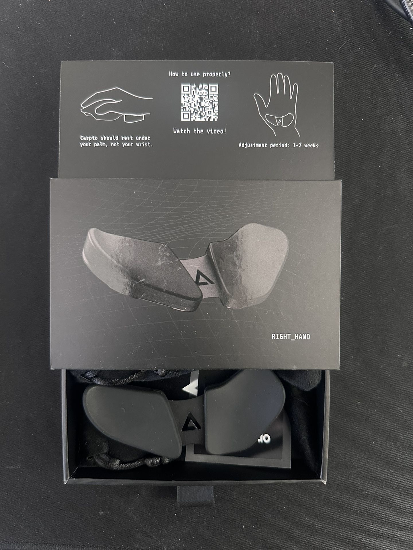 DELTAHUB Carpio 2.0 - Right-Handed Truly Ergonomic Wrist Rest for Mouse