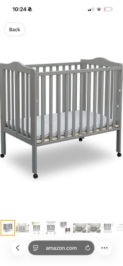 Portable mini crib