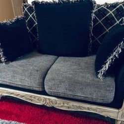 Luxury LOVESEAT FOR SALE