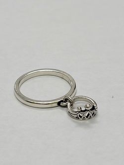 James avery Silver Ring sz 8 with a dainty Tiny Tiara charm