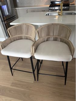 Woven Counter Height Bar Stools Set of 2 Beige Linen Counter Stools 26 Inch Farmhouse Barstools with Wicker Back Comfy Upholstered Rattan Bar Chairs f