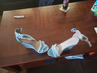 Blue jean wedge size 10