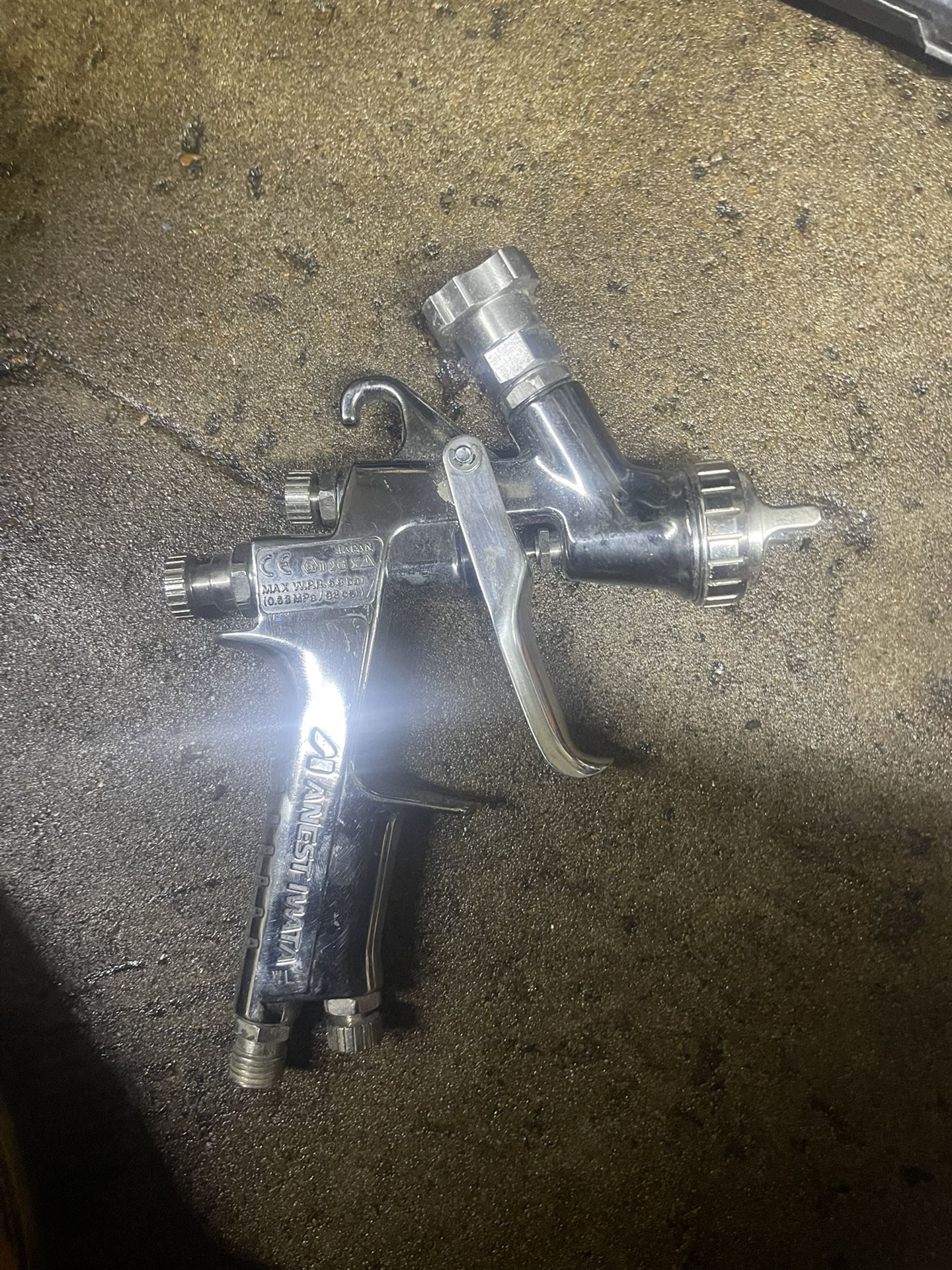 Anest Iwata Sealer Gun