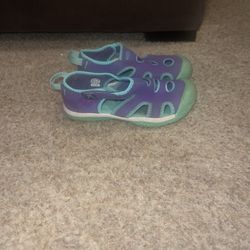 Keen Stingray Aqua Stop Sandals Purple & Green Water Shoes Slip On Girls 1