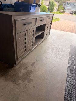 Tv stand