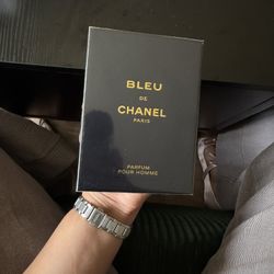 CHANEL Bleu de Chanel Parfum Pour Homme Spray 3.4 fl oz / 100 ml