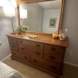 Colonial Style Dresser With Mirror