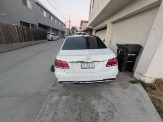 2015 Mercedes Benz E350 AMG package rims and clean interior