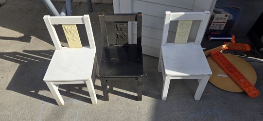 3 Mini chairs