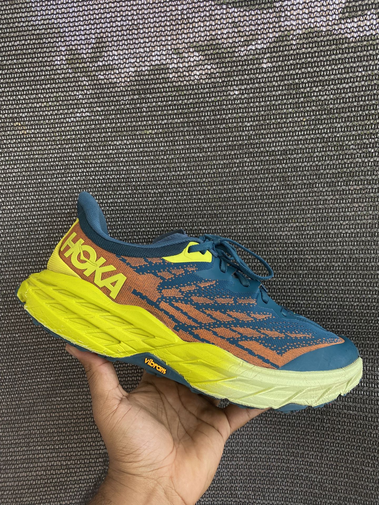 Hoka One One Speedgoat 5  display picture 2