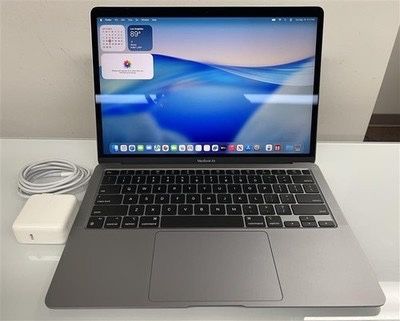 2020 MacBook Air M1 – 256GB SSD / 8GB RAM