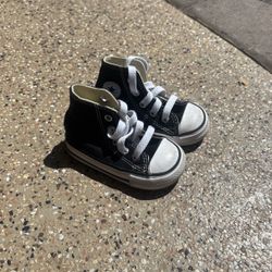 Toddler Converse All Star Size 4