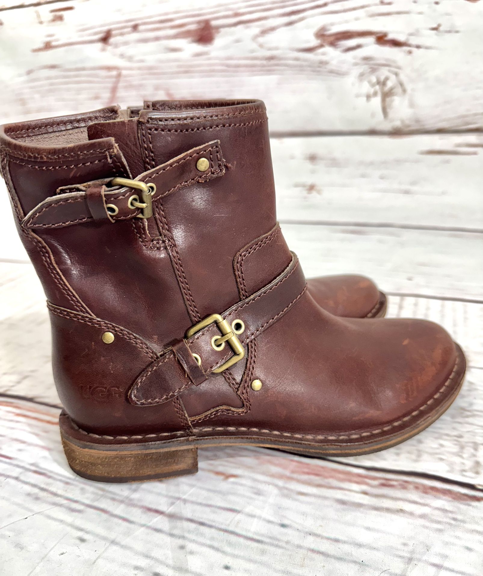 UGG Women's Fabrizia Brown Leather Moto Shearling Boots Buckles 1001661 Size 6.5