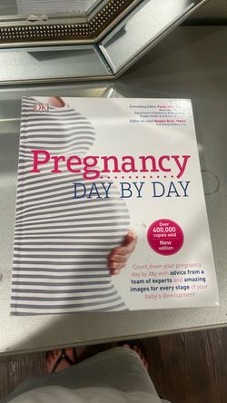 Pregnancy day by day book