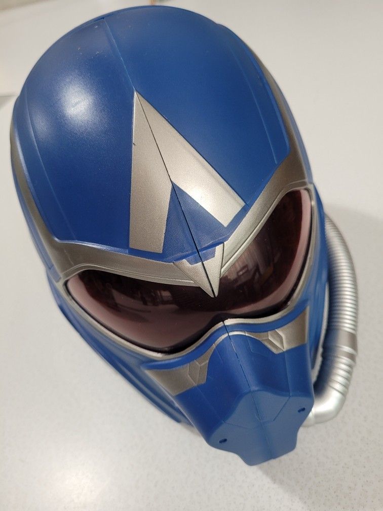 Captain America Brave New World Helmet Popcorn Bucket